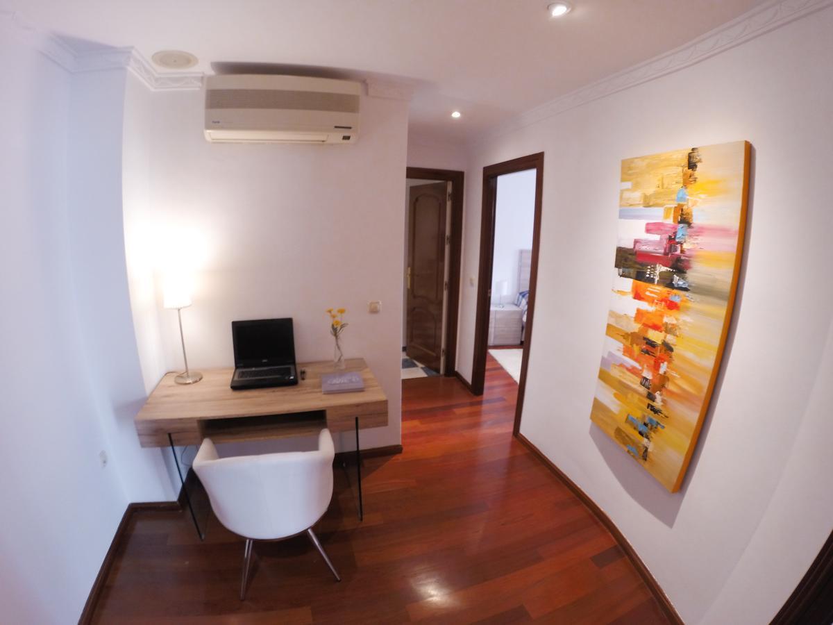 Apt Gibralhorce Suite By Malaga Picasso Rentals Selection Bagian luar foto